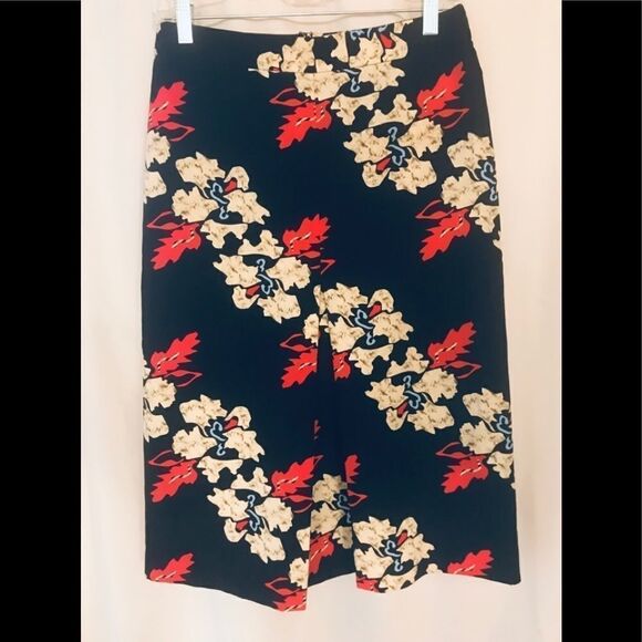 Topshop floral skirt with front pleat - Picture 1 of 4